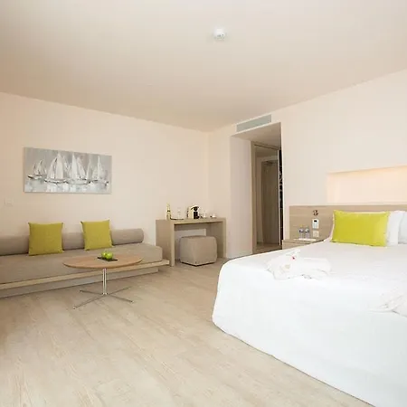 Sabina Hotel 4*