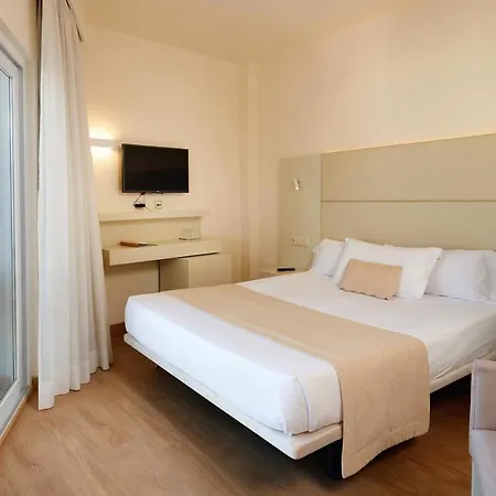 Sabina Hotel 4*