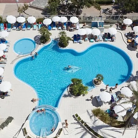 Sabina Hotel 4*